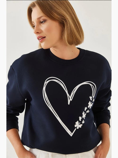 Sweatshirt com estampado de corações e gola redonda escovada lucci - Kiabi Sweatshirt com estampado de corações e gola redonda escovada lucci - Kiabi