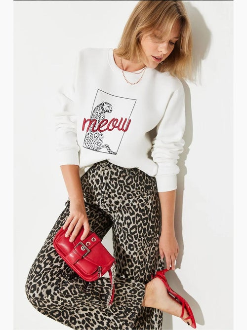 Sweatshirt com estampado de leopardo lucci - Kiabi Sweatshirt com estampado de leopardo lucci - Kiabi