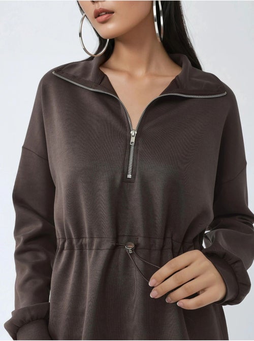 Sweatshirt com gola com fecho e cintura ajustável busem - Kiabi Sweatshirt com gola com fecho e cintura ajustável busem - Kiabi