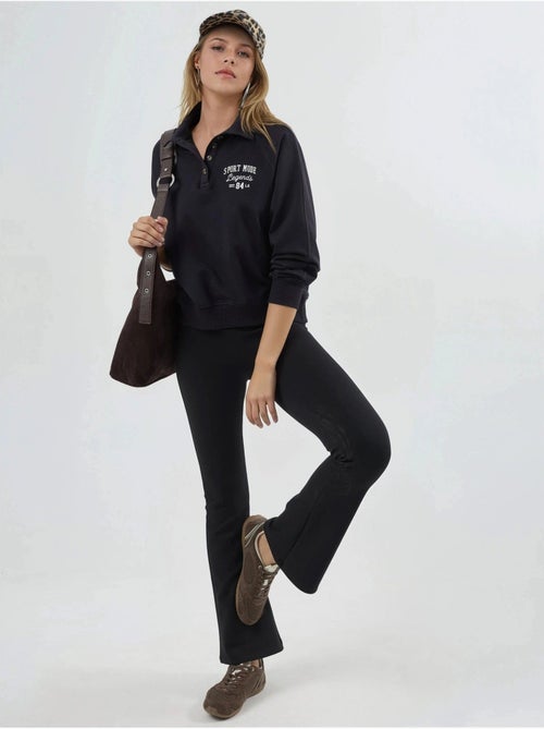 Sweatshirt com gola polo, manga comprida e corte relaxed busem - Kiabi Sweatshirt com gola polo, manga comprida e corte relaxed busem - Kiabi