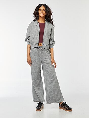 Sweatshirt cropped com capuz