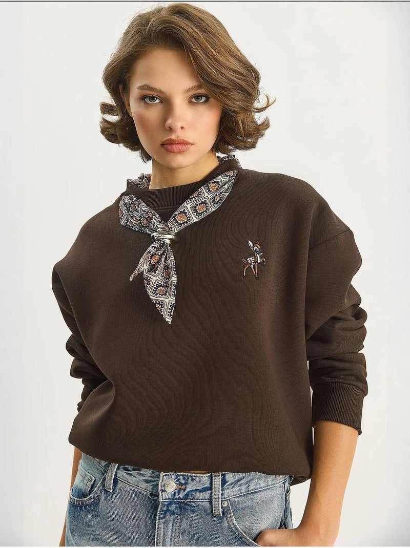 Sweatshirt de gola redonda bordada lucci Castanho-escuro - Kiabi