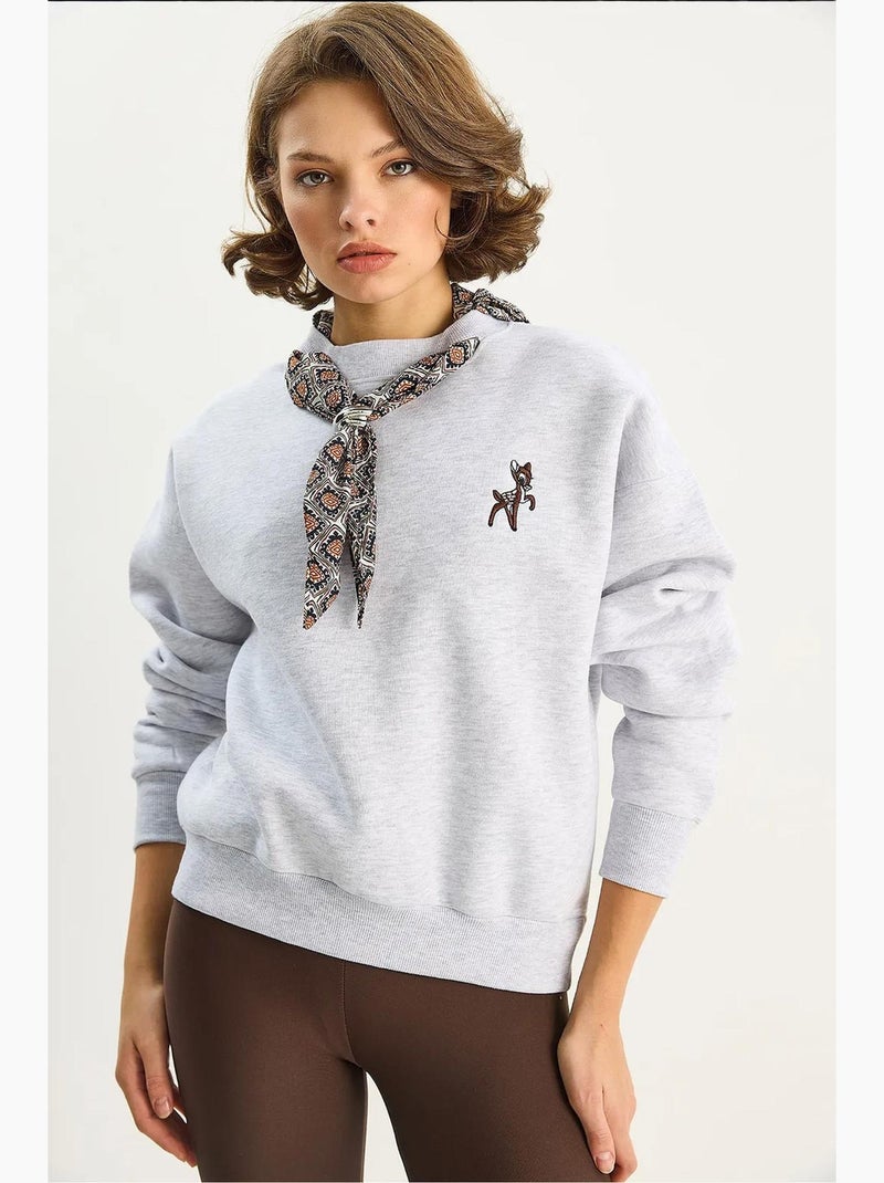 Sweatshirt de gola redonda bordada lucci Cinza - Kiabi