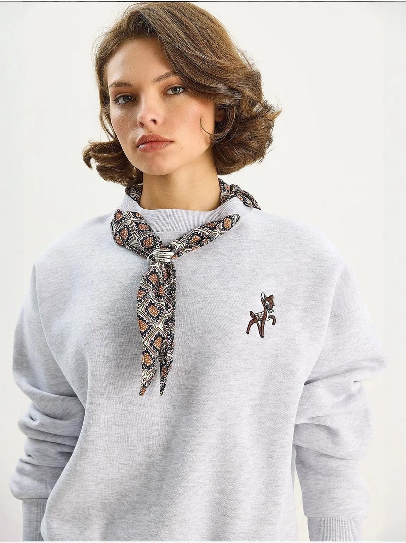 Sweatshirt de gola redonda bordada lucci Cinza - Kiabi
