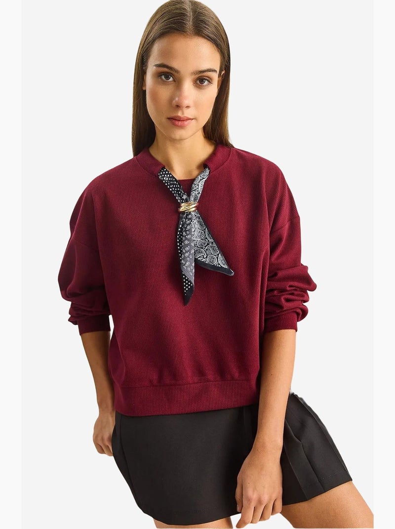 Sweatshirt de gola redonda canelada com detalhe de acessório tipo lenço lucci Vermelho bordô - Kiabi