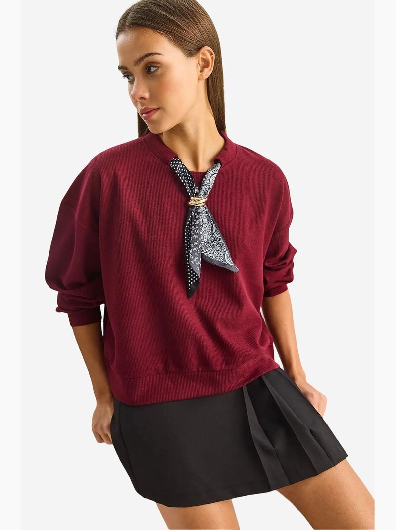 Sweatshirt de gola redonda canelada com detalhe de acessório tipo lenço lucci Vermelho bordô - Kiabi