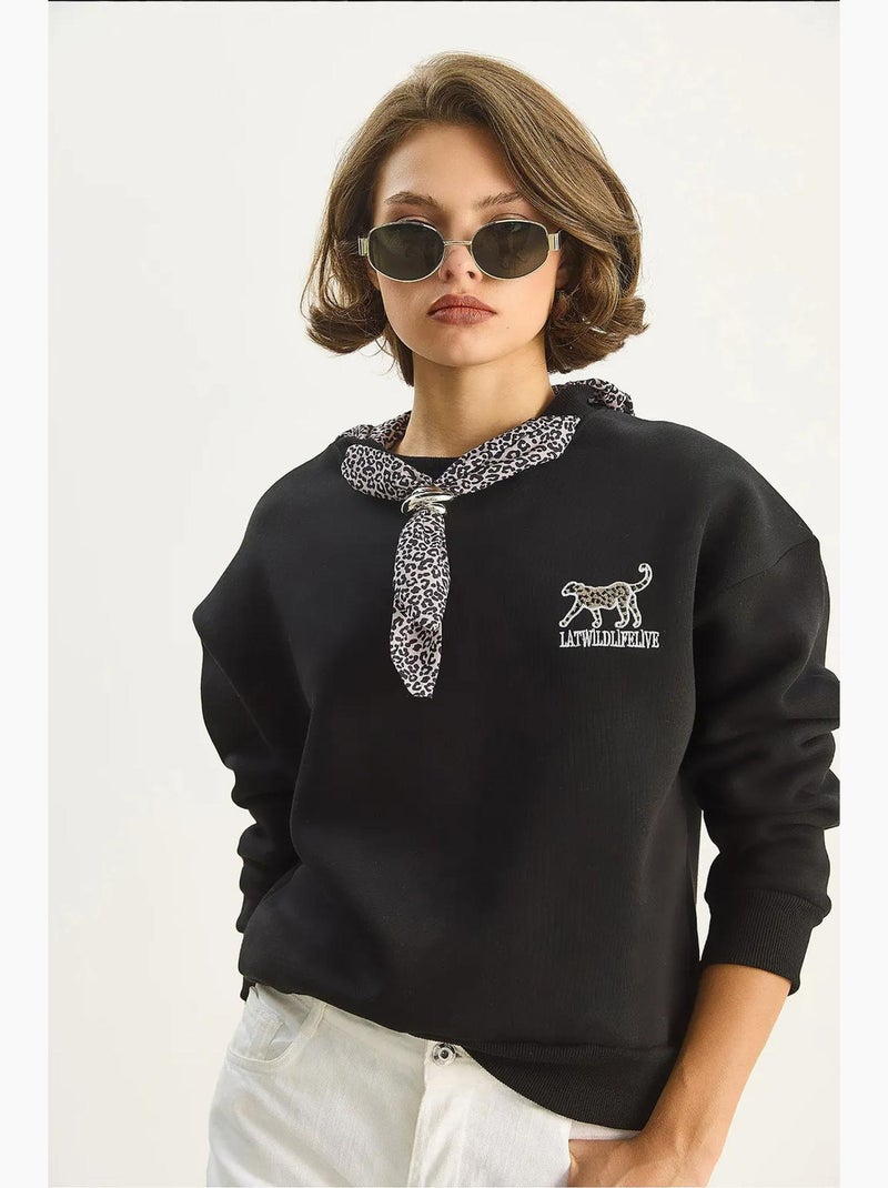 Sweatshirt de gola redonda com acessório estampado lucci Preto - Kiabi