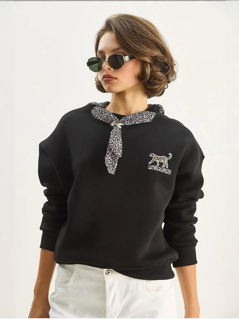 Sweatshirt de gola redonda com acessório estampado lucci Preto - Kiabi