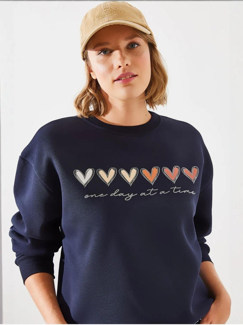 Sweatshirt de gola redonda com estampado de corações lucci Azul-marinho - Kiabi