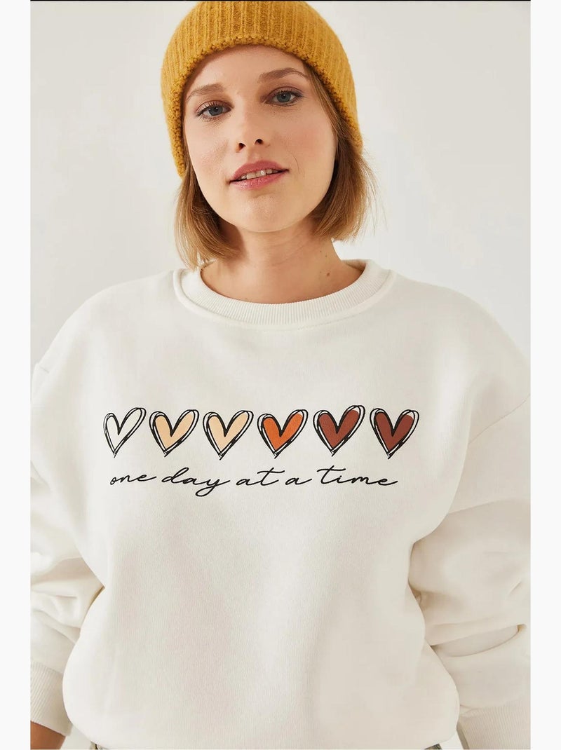 Sweatshirt de gola redonda com estampado de corações lucci Branco - Kiabi