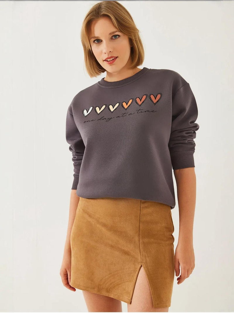 Sweatshirt de gola redonda com estampado de corações lucci Cinza-preto - Kiabi