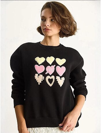 Sweatshirt de gola redonda de corte descontraído com aplicações de patches de coração lucci