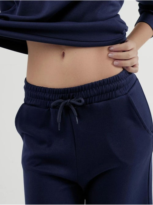 Sweatshirt de gola redonda e calças de perna larga conjunto hiccup - Kiabi Sweatshirt de gola redonda e calças de perna larga conjunto hiccup - Kiabi