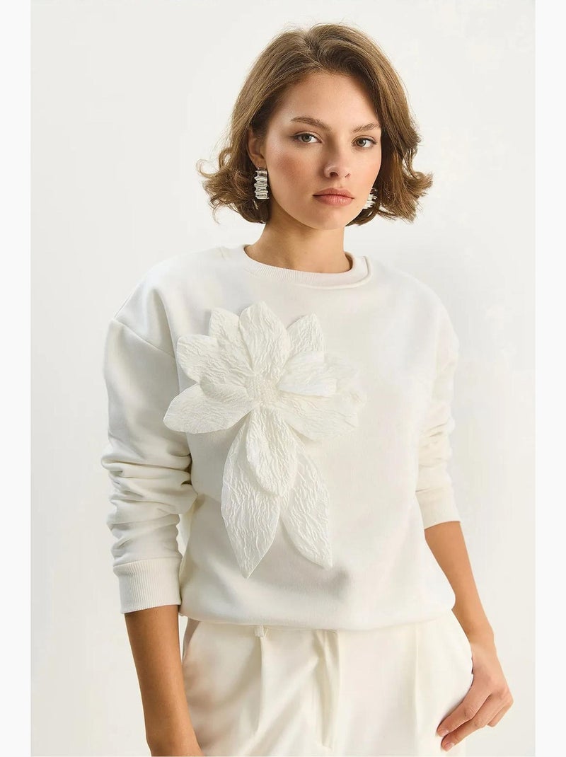 Sweatshirt de gola redonda e manga comprida com detalhes de acessório lucci Branco - Kiabi