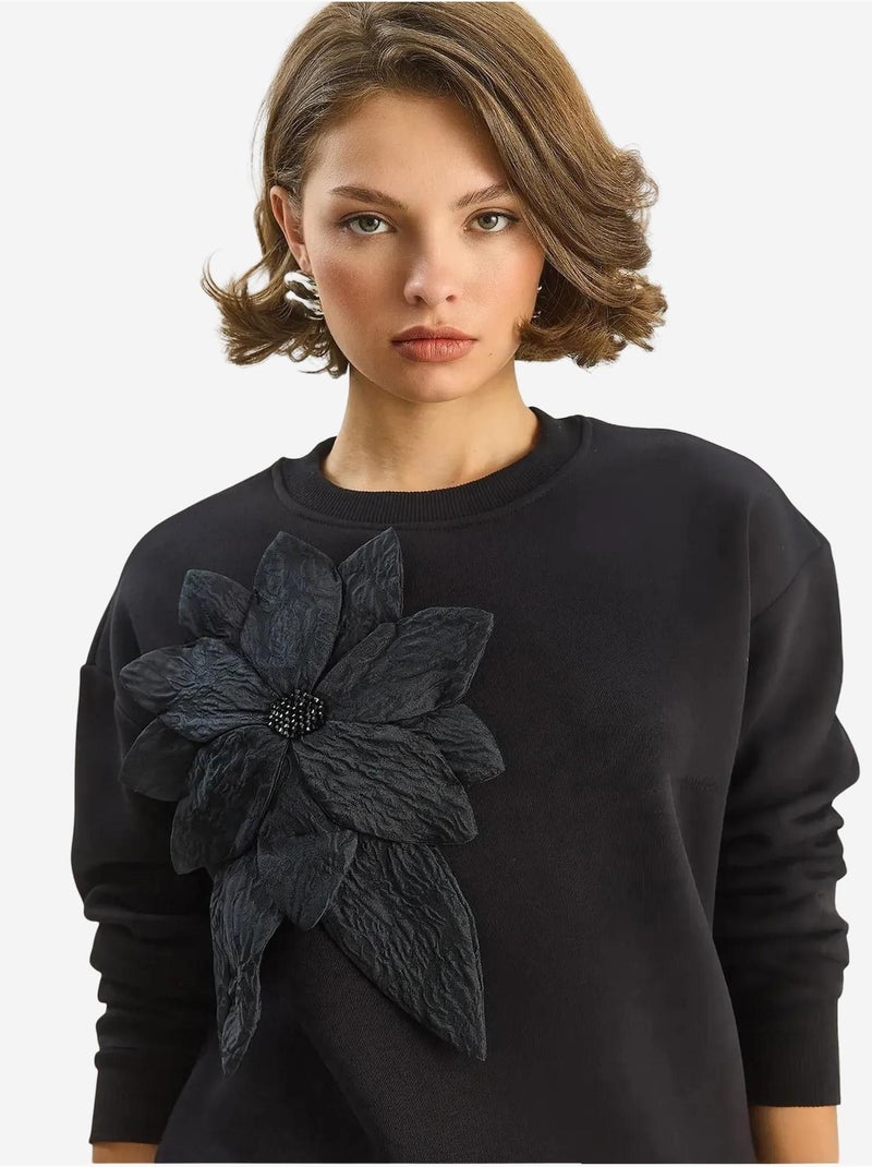Sweatshirt de gola redonda e manga comprida com detalhes de acessório lucci Preto - Kiabi
