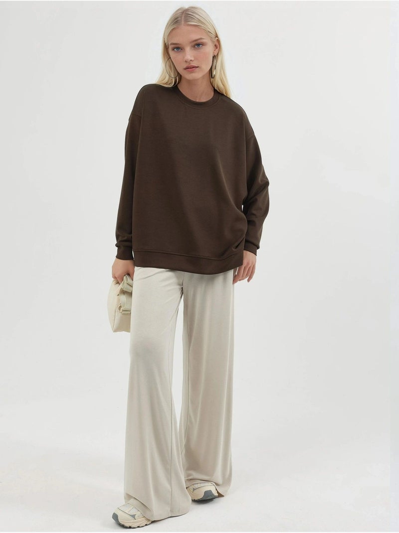 Sweatshirt de malha relaxed fit com decote redondo busem Castanho-escuro - Kiabi
