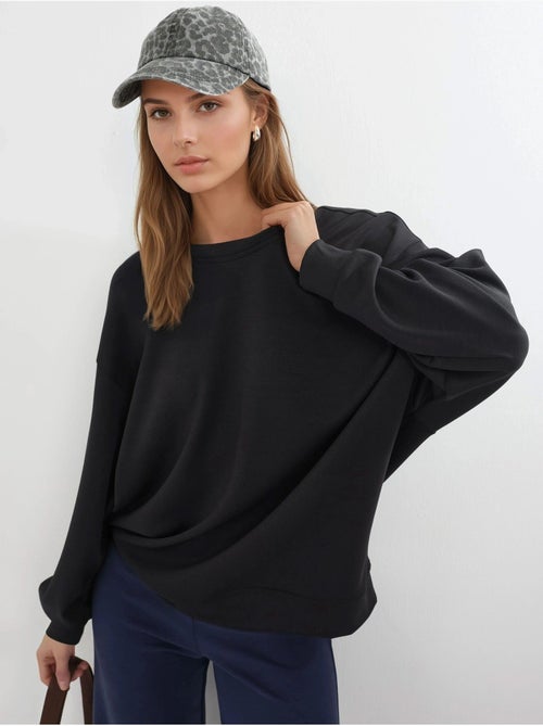 Sweatshirt de malha relaxed fit com decote redondo busem - Kiabi Sweatshirt de malha relaxed fit com decote redondo busem - Kiabi