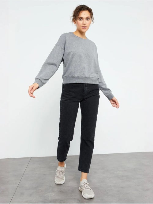 Sweatshirt de mulher relaxed com decote redondo tommy - Kiabi Sweatshirt de mulher relaxed com decote redondo tommy - Kiabi