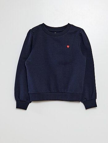 Sweatshirt em moletão liso com coração bordado