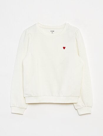 Sweatshirt em moletão liso com coração bordado