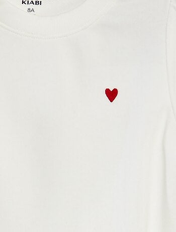 Sweatshirt em moletão liso com coração bordado
