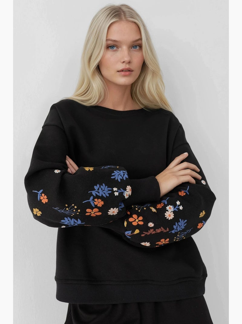 Sweatshirt estampada de manga comprida com gola redonda hiccup Preto - Kiabi