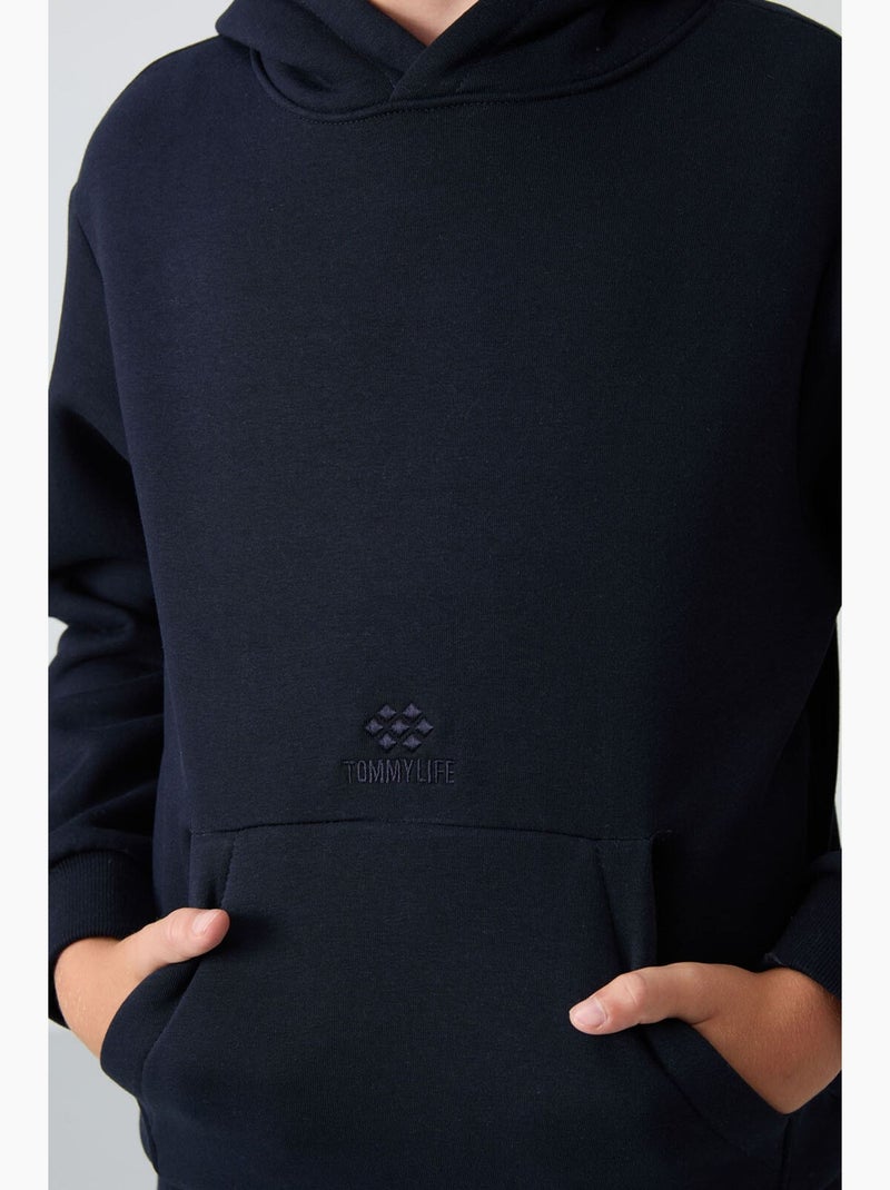 Sweatshirt infantil com capuz e bolso tommy Azul-marinho - Kiabi