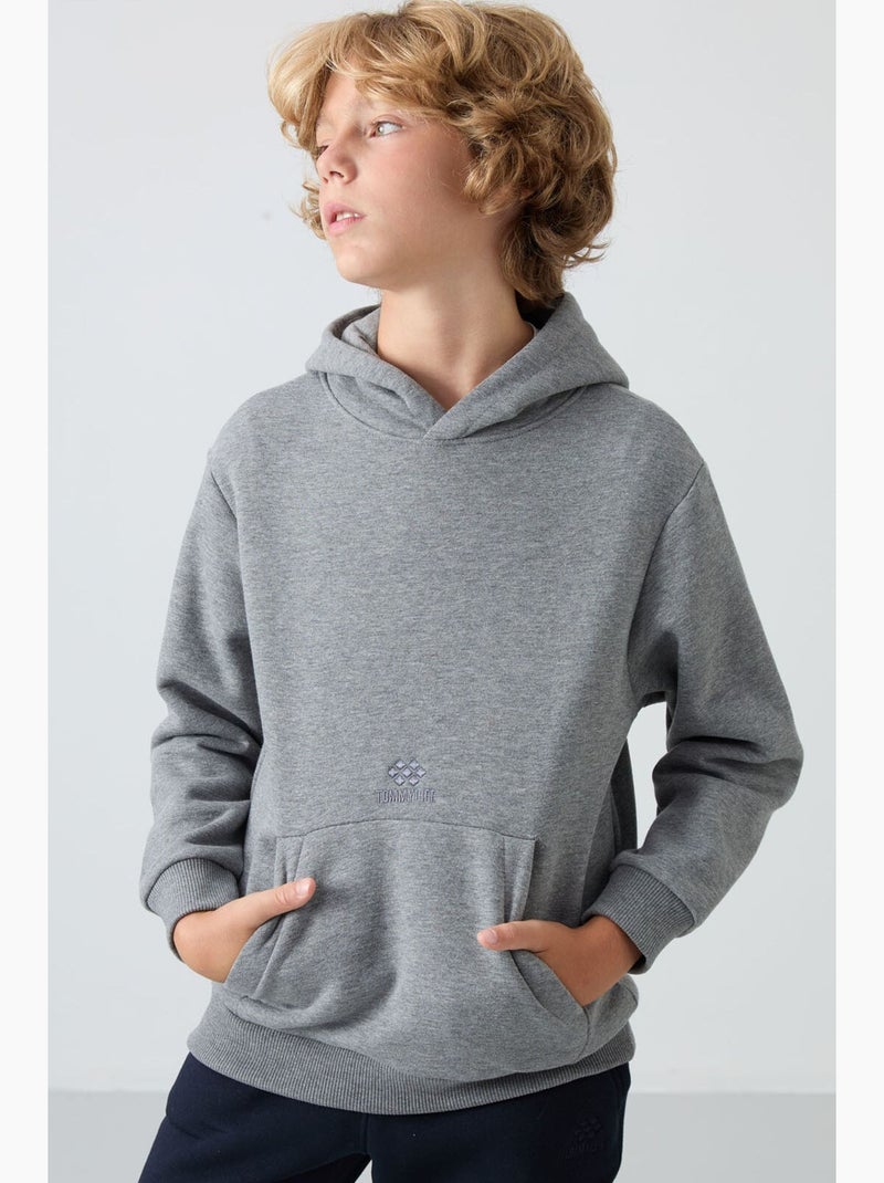 Sweatshirt infantil com capuz e bolso tommy Cinza - Kiabi