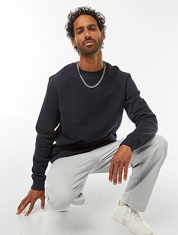 Sweatshirt lisa em moletão cardado de gola redonda