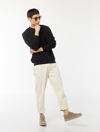 Sweatshirt liso em moletom com gola redonda