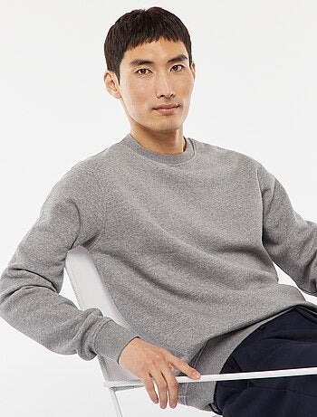 Sweatshirt liso em moletom com gola redonda