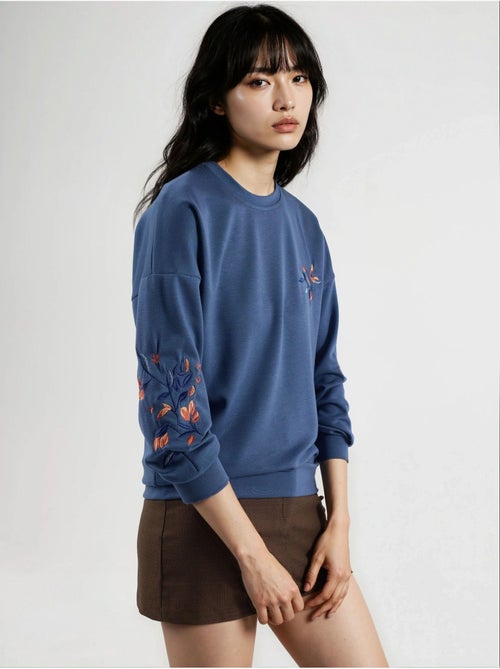 Sweatshirt modal touch com gola redonda e bordado, coleção bersan hiccup - Kiabi Sweatshirt modal touch com gola redonda e bordado, coleção bersan hiccup - Kiabi