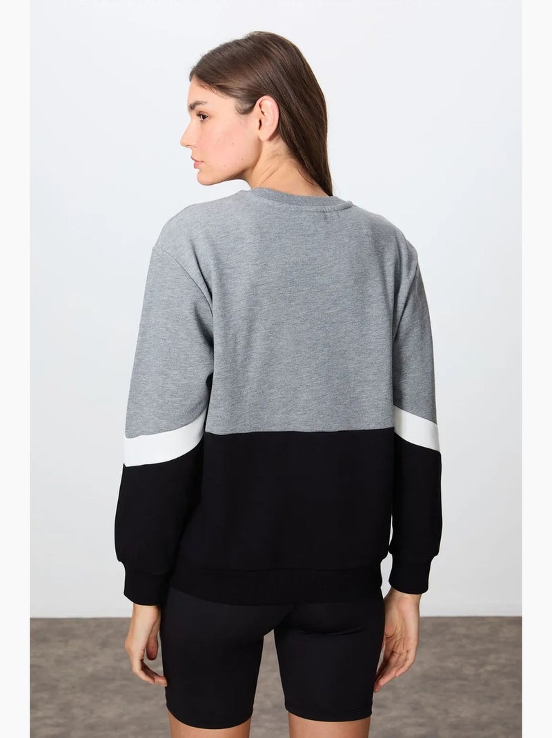 Sweatshirt oversized color block com gola redonda tommy Cinza-preto - Kiabi