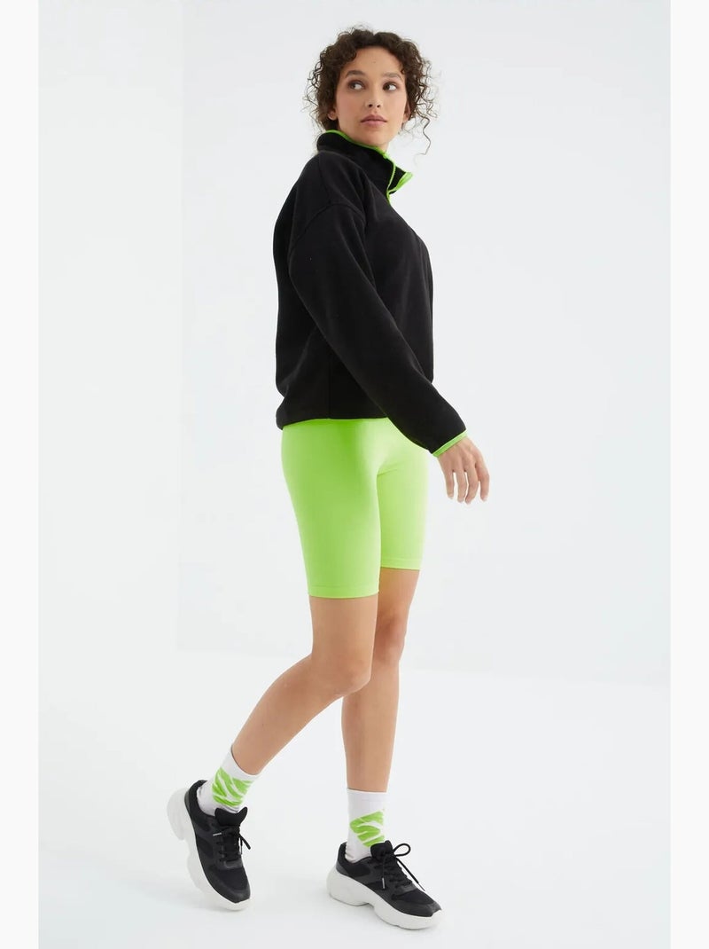 Sweatshirt oversized em pelúcia com meia abertura de fecho tommy Preto - Kiabi