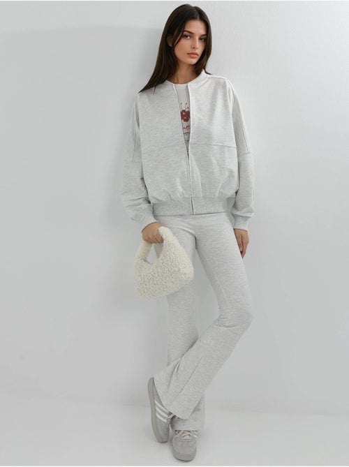 Sweatshirt relaxed fit com fecho de correr integral busem - Kiabi Sweatshirt relaxed fit com fecho de correr integral busem - Kiabi