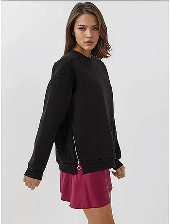 Sweatshirt texturizada de gola redonda com detalhe de fecho hiccup