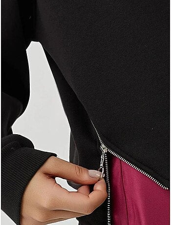 Sweatshirt texturizada de gola redonda com detalhe de fecho hiccup