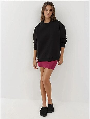 Sweatshirt texturizada de gola redonda com detalhe de fecho hiccup