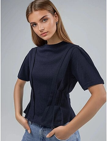 T-shirt ajustada com gola redonda hiccup