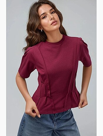 T-shirt ajustada com gola redonda hiccup