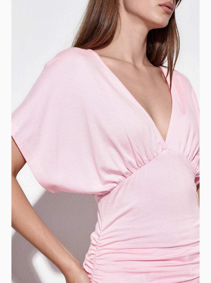 T-shirt ajustada decote v manga curta busem Rosa doce - Kiabi