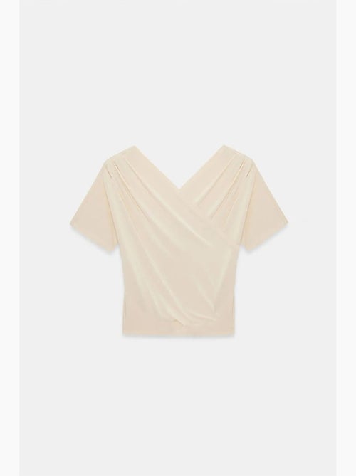 T-shirt ajustada decote v manga curta dilvin - Kiabi