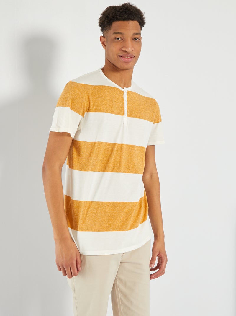 T-shirt às riscas com gola com botões BEGE - Kiabi