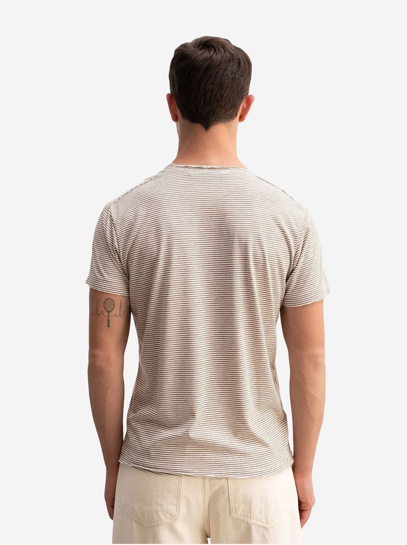 T-shirt às riscas com gola redonda e bordado giesto Castanho-claro - Kiabi