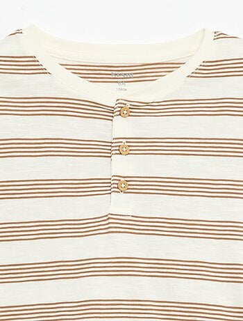 T-shirt às Riscas com Gola Tunisina