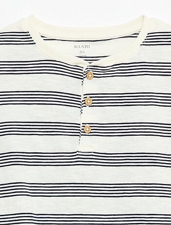 T-shirt às Riscas com Gola Tunisina