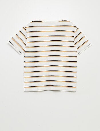 T-shirt às riscas com gola tunisina