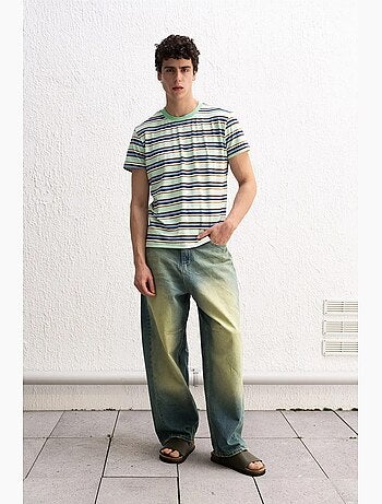 T-shirt às riscas comfort fit com decote redondo giesto