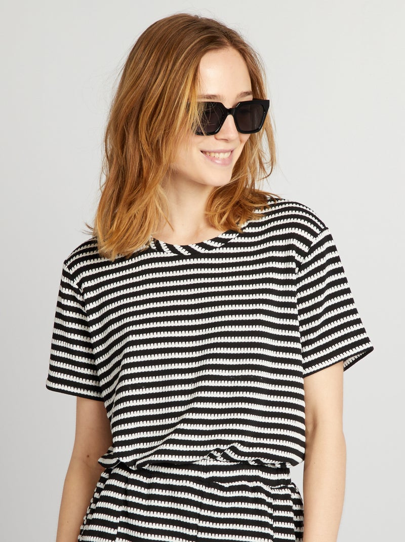 T-shirt às riscas de croché PRETO - Kiabi