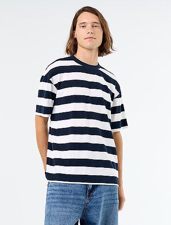 T-shirt às riscas de manga curta